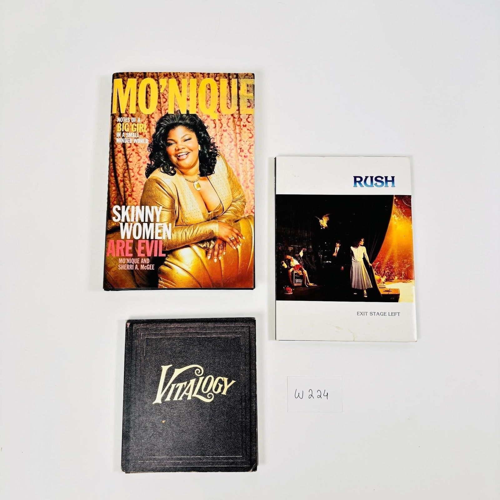 Mix of CD's with booklets (Vitalogy, Rush ,... (1 of 3)