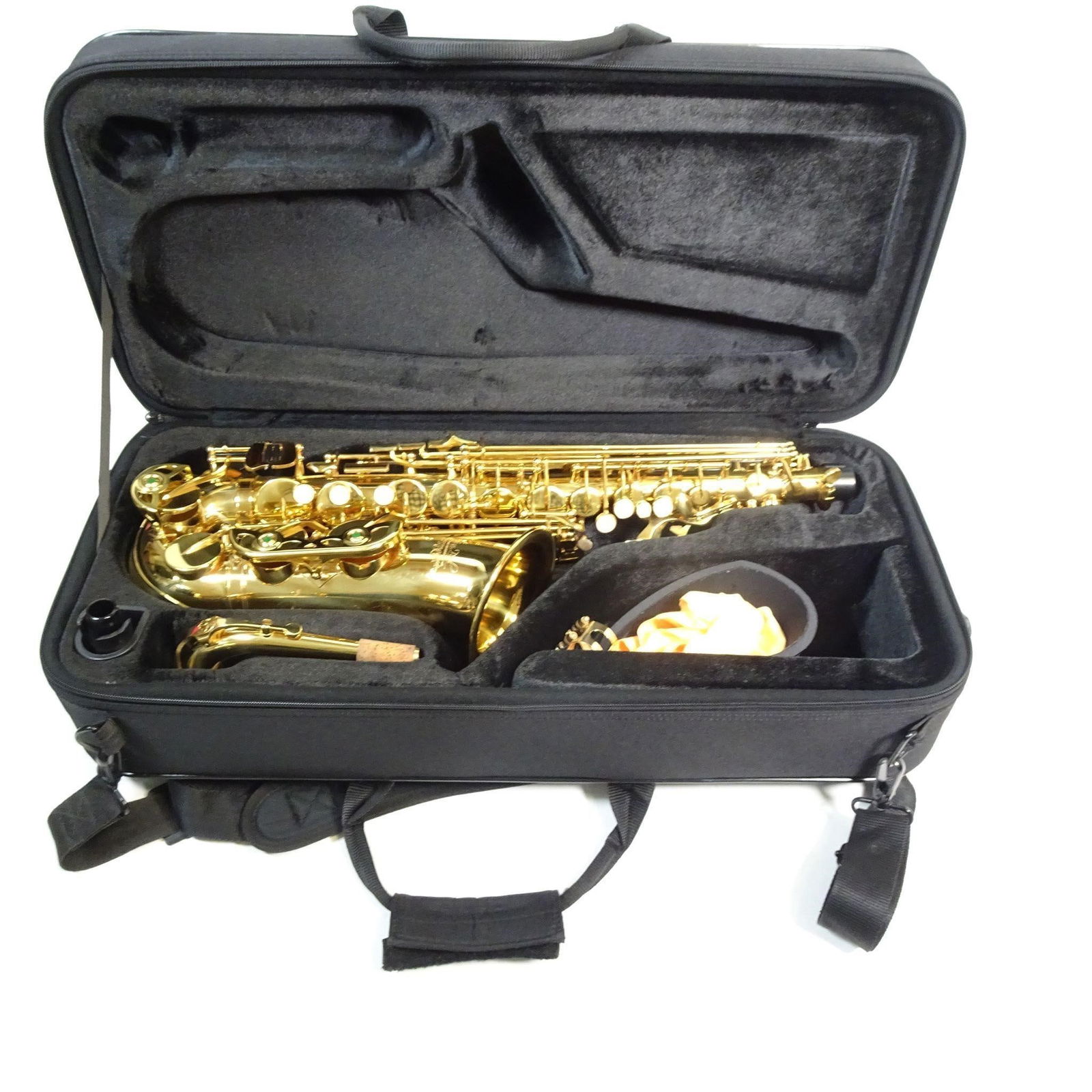 Jean Paul Alto Saxophone - Gold Lacquer: Original Jean Paul alto saxophone (Wind Instruments USA) finished in gold lacquer, offered as a complete set with case and accessories. Instrument is in very good cosmetic condition with a bright fini