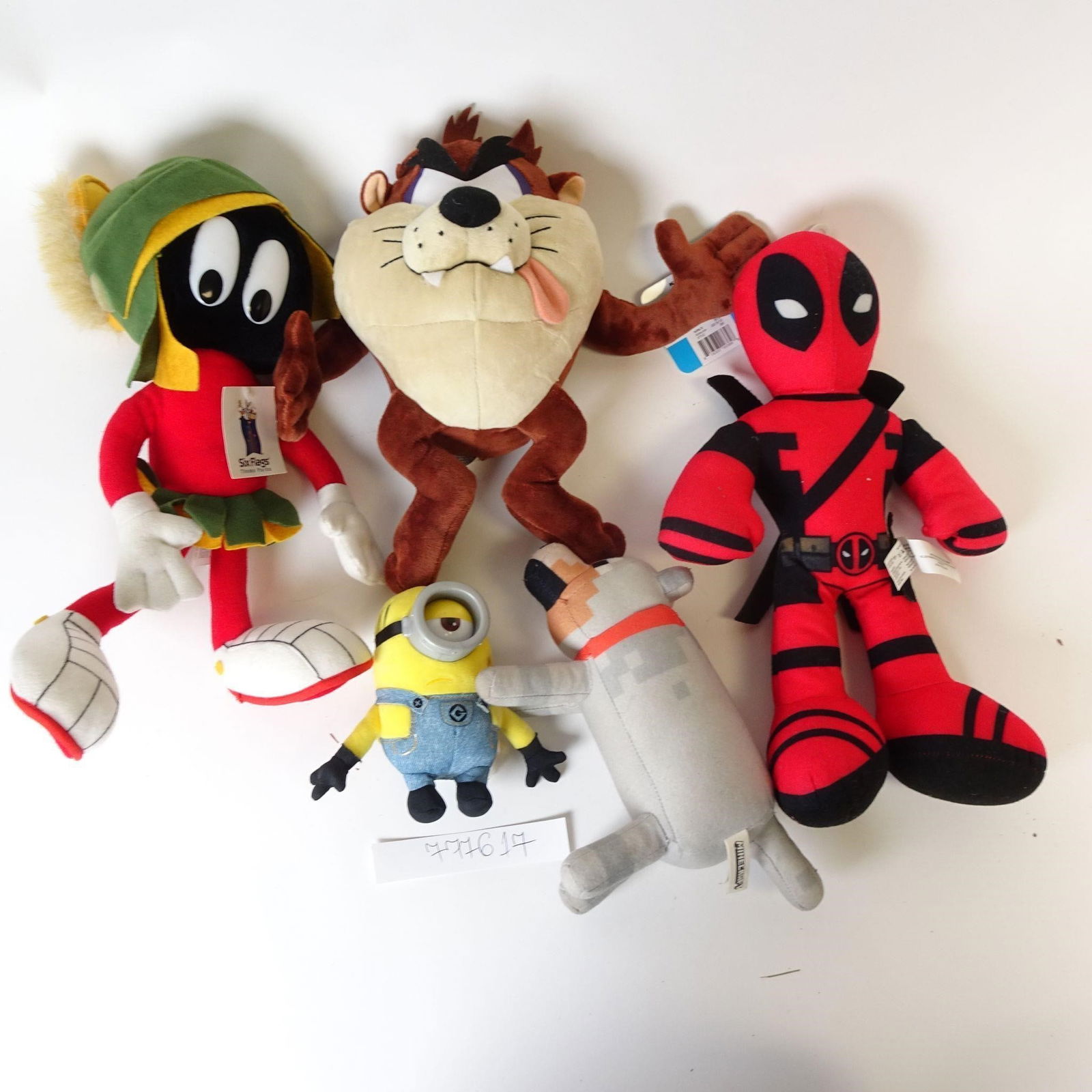 Plush Toy Lot (5): This fun mixed lot features five character-themed plush toys inspired by popular movies, cartoons, and video games. A great bundle for kids, collectors, or resale. Perfect for playrooms, character col