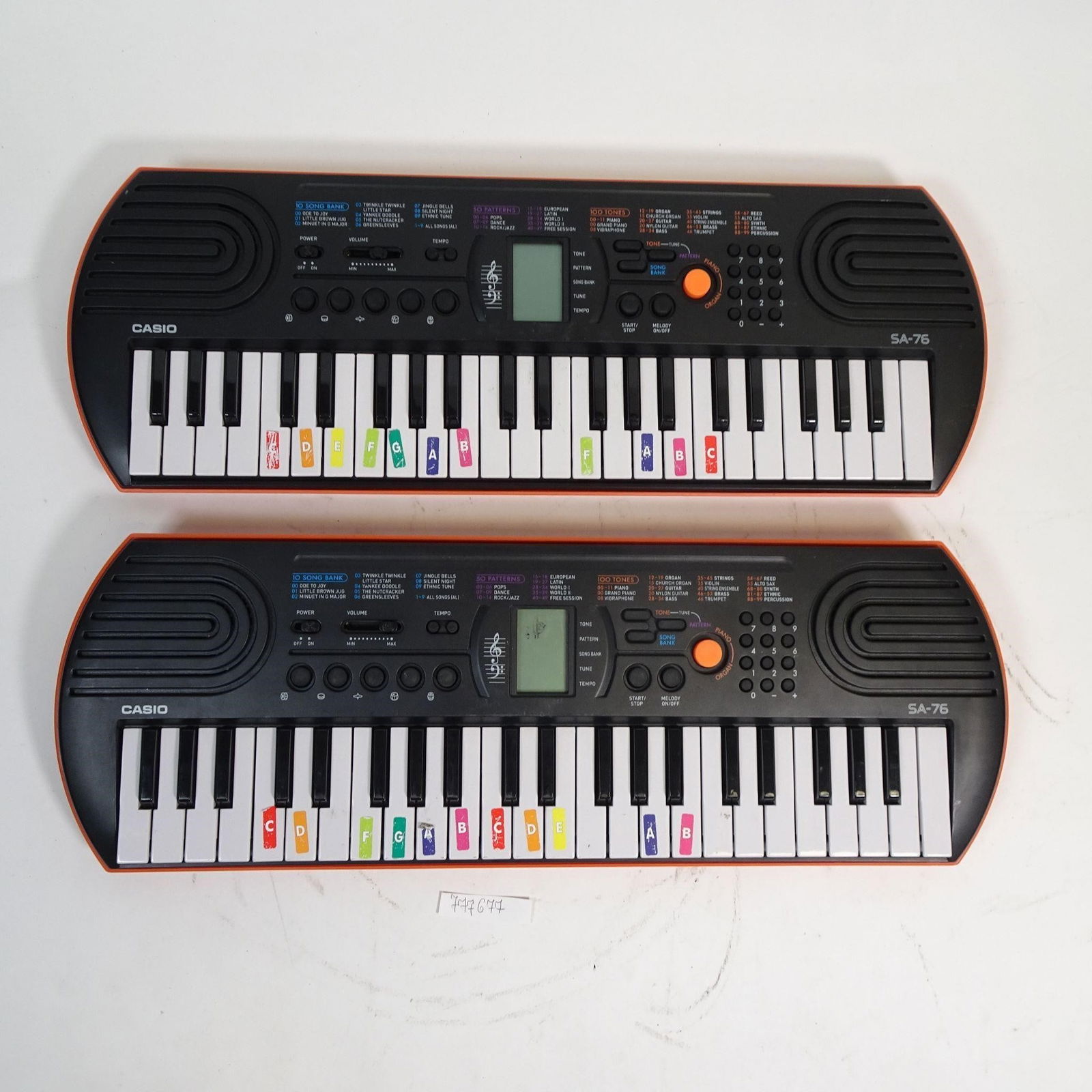 Lot of 2 Casio SA-76 Keyboards (1 of 3)