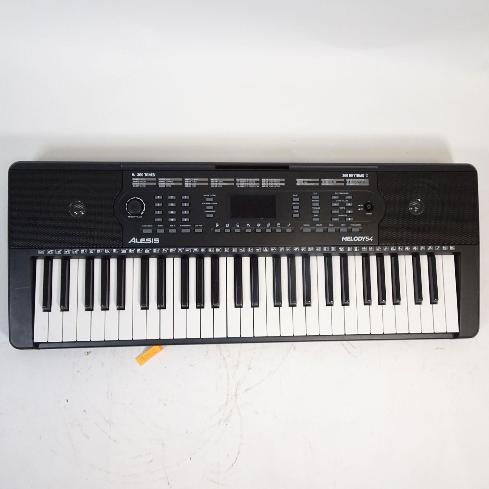 Alesis Melody 54: The Alesis Melody 54 is a portable 54-key keyboard designed for beginners, students, and home practice. The keyboard is in very good condition, fully functional, clean, and well maintained. Perfect