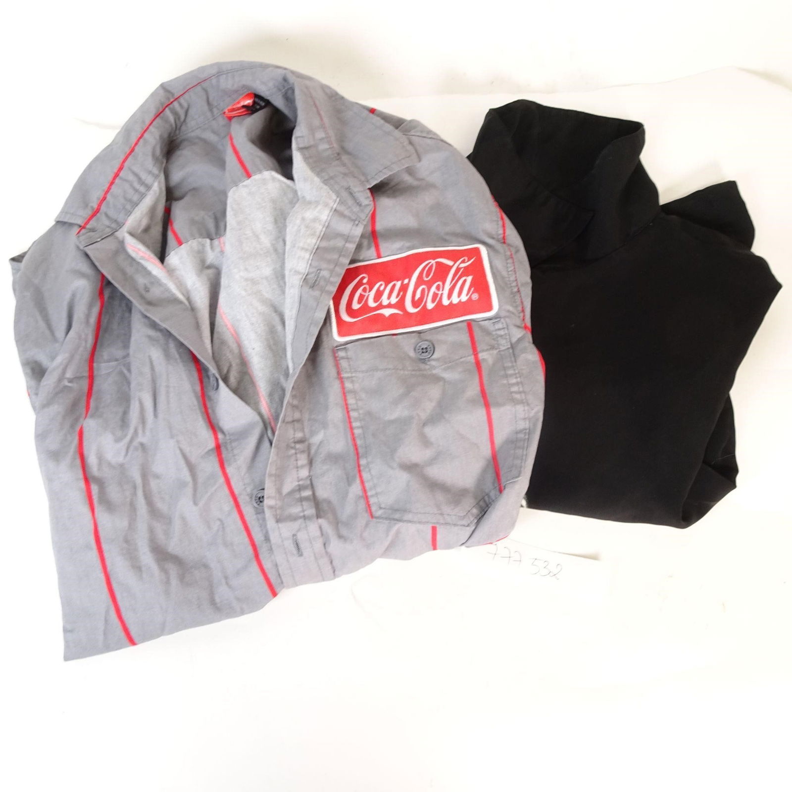 Graphic Shirts Lot - Coca-Cola & Movie Tee (1 of 8)