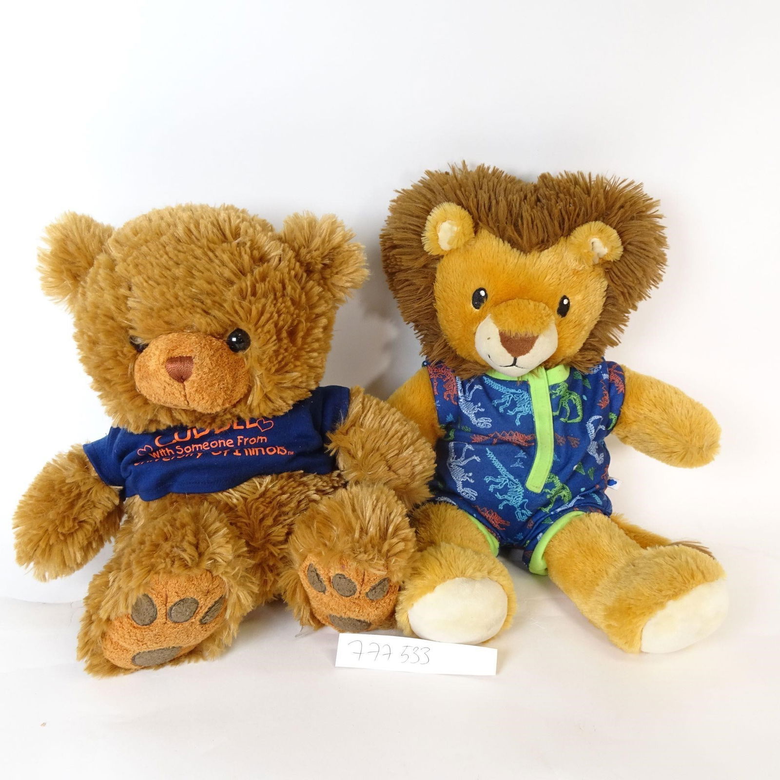 2 Plush Bears - Teddy & Lion Stuffed Toys: Set of two soft plush toys: a classic teddy bear and a cute lion. Both are pre-owned and in good condition, with light signs of use. Perfect for kids, collectors, or as charming vintage-style stuffed