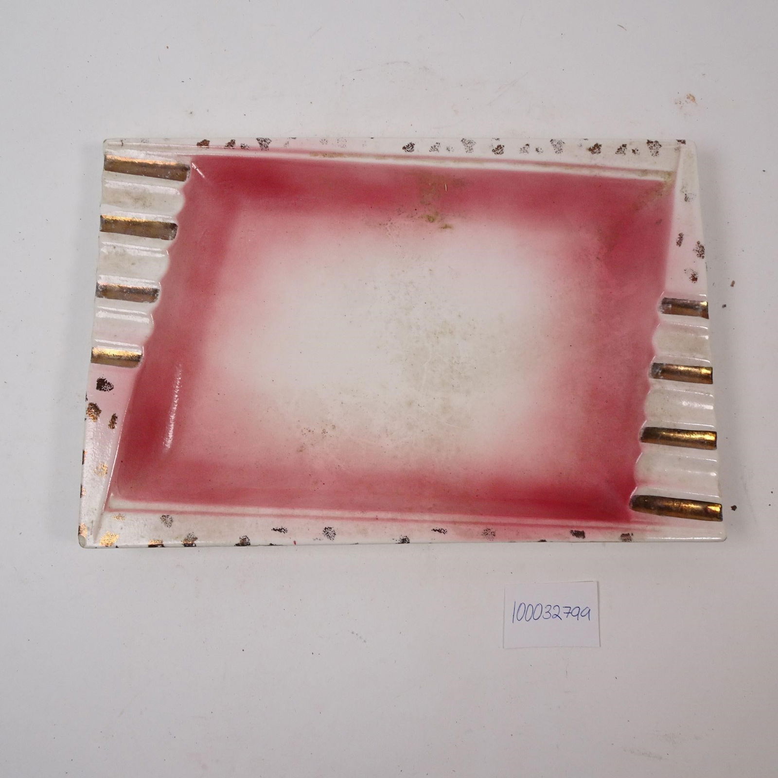 Decorative Pink/Gold/White Serving Dish: A decorative serving dish featuring an elegant mix of pink, gold, and white colors. This stylish piece is perfect for serving drinks or displaying decorative items, adding a touch of sophisticated