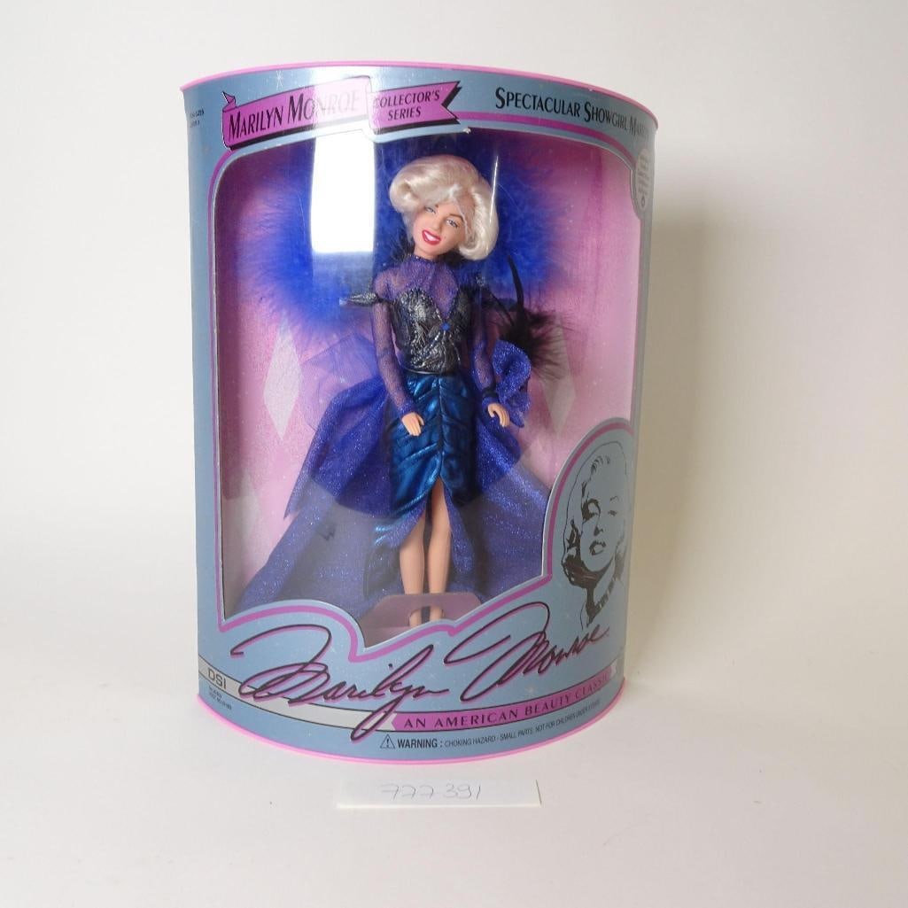 Marilyn Monroe - Spectacular Showgirl Marilyn: Authentic "Spectacular Showgirl Marilyn" collector doll from the Marilyn Monroe Collector Series - An American Beauty Classic. This stunning doll is inspired by the timeless Hollywood icon Marilyn Mon