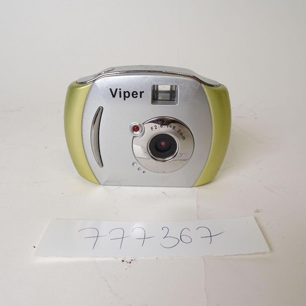 Viper Compact Digital Camera 2.0MP Vintage Style: Viper compact digital camera with a unique early-2000s retro design. Features a simple point-and-shoot system, built-in flash, LCD screen, and a fixed 6.2mm lens (f/2.8). Powered by 2 × AAA batteries