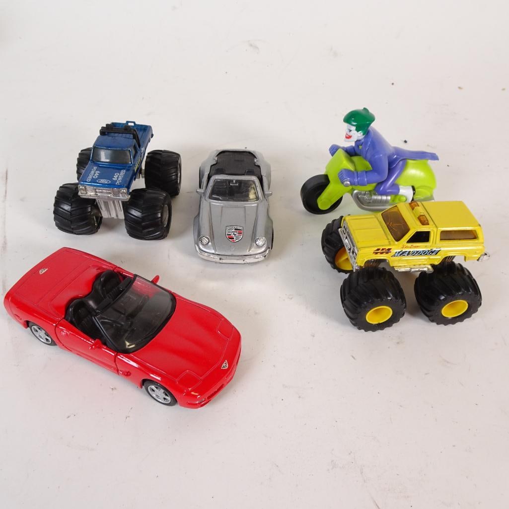Vintage Diecast & Toy Vehicle Lot (1 of 20)
