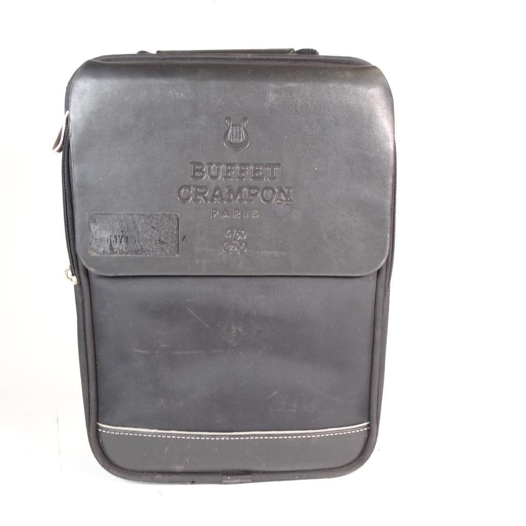 Buffet Crampon B12 Bb Clarinet Outfit: Original Buffet Crampon B12 Bb clarinet, a highly respected student/intermediate model made by one of the world?s most renowned French woodwind manufacturers. This model is widely recommended by