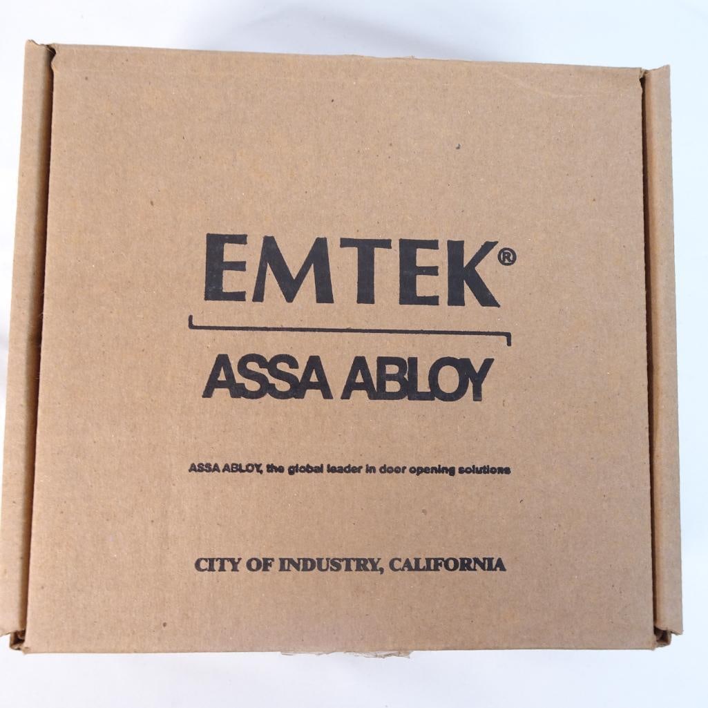 EMTEK ASSA ABLOY Door Lever Handle Set Satin Nickel w Latch Hardware Open Box (1 of 3)