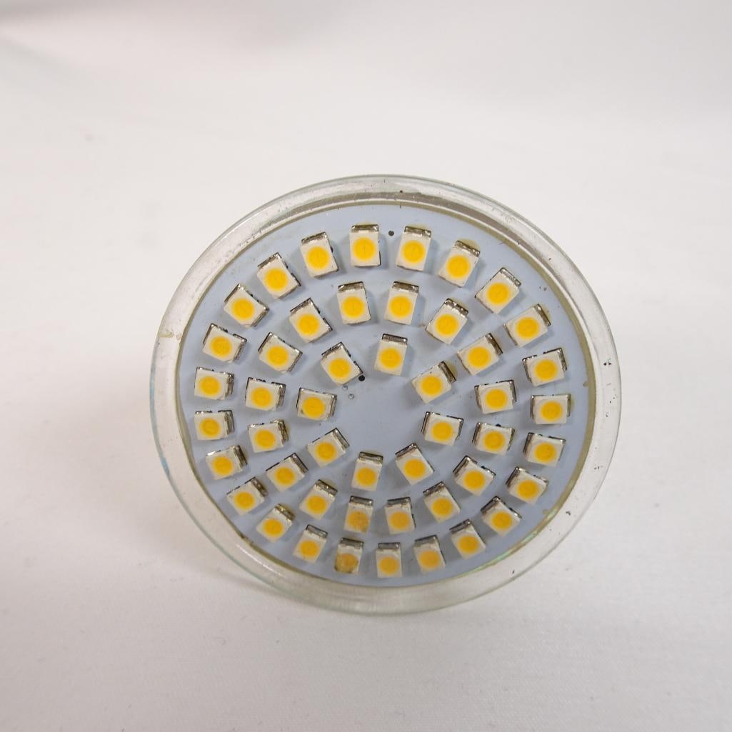 Lot of 8 E27 48 SMD 3528 LED Bulbs Warm White 110-130V Spotlight Lamps (1 of 5)