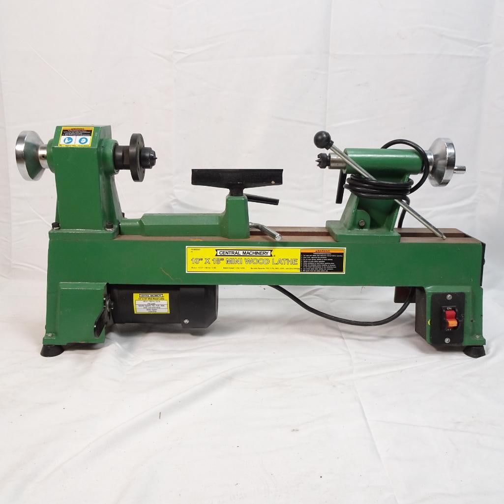 Central Machinery 10x18 Mini Wood Lathe Benchtop Wood Turning Machine (1 of 8)