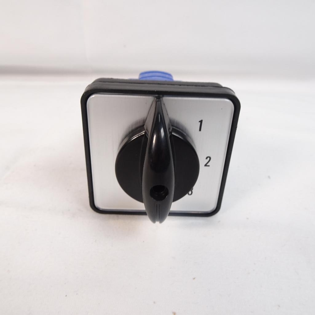 SZW26-20/0-3.2 Rotary Cam Changeover Switch 20A 660V 8 Terminal Industrial Selector (1 of 7)