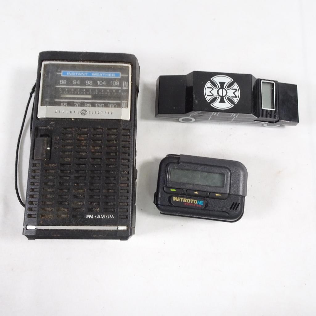 Vintage Electronics Lot (1 of 9)