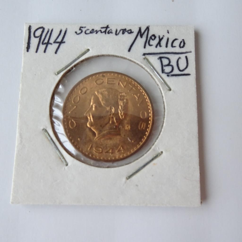 1944 Mexico 5 Centavos Coin BU Uncirculated Mexican Copper Coin: Offered for auction is a 1944 Mexico 5 Centavos coin in excellent condition. This classic Mexican copper coin features the portrait of Josefa Ortiz de Dominguez, an important historical figure of the 