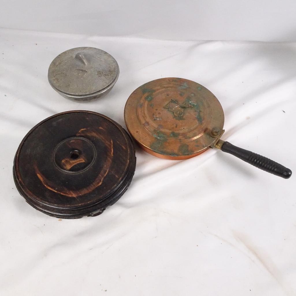 Vintage Copper Silent Butler Crumb Tray Wood Carved Stand Aluminum Bowl Decor Lot: Interesting mixed vintage household dcor and serving lot featuring a copper silent butler crumb catcher, carved wooden display stand, and small aluminum bowl with lid. Great for rustic, farmhouse, pri