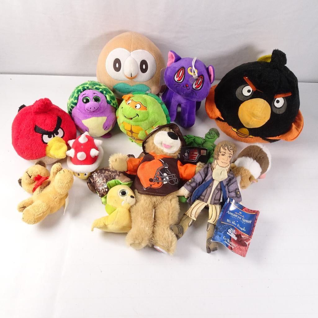 Large Mixed Plush Toy Lot (1 of 6)