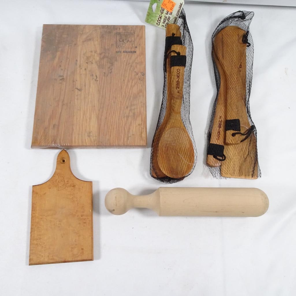 Wooden Kitchen Utensils Lot Cutting Boards Rolling Pin Spoons Farmhouse Decor Set (1 of 6)