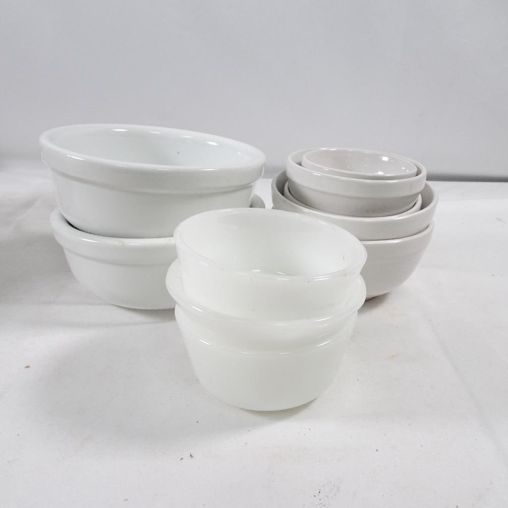 Vintage White Milk Glass Bowls Lot (1 of 6)