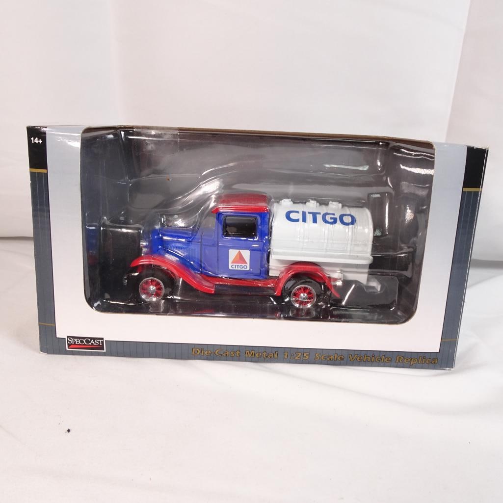 SpecCast CITGO Tanker Truck 1:25 Diecast Metal Model Vintage Fuel Delivery Replica NIB: Highly detailed SpecCast die-cast metal tanker truck in 1:25 scale, featuring classic CITGO branding. This model represents a vintage-style fuel delivery truck and comes in its original display packag