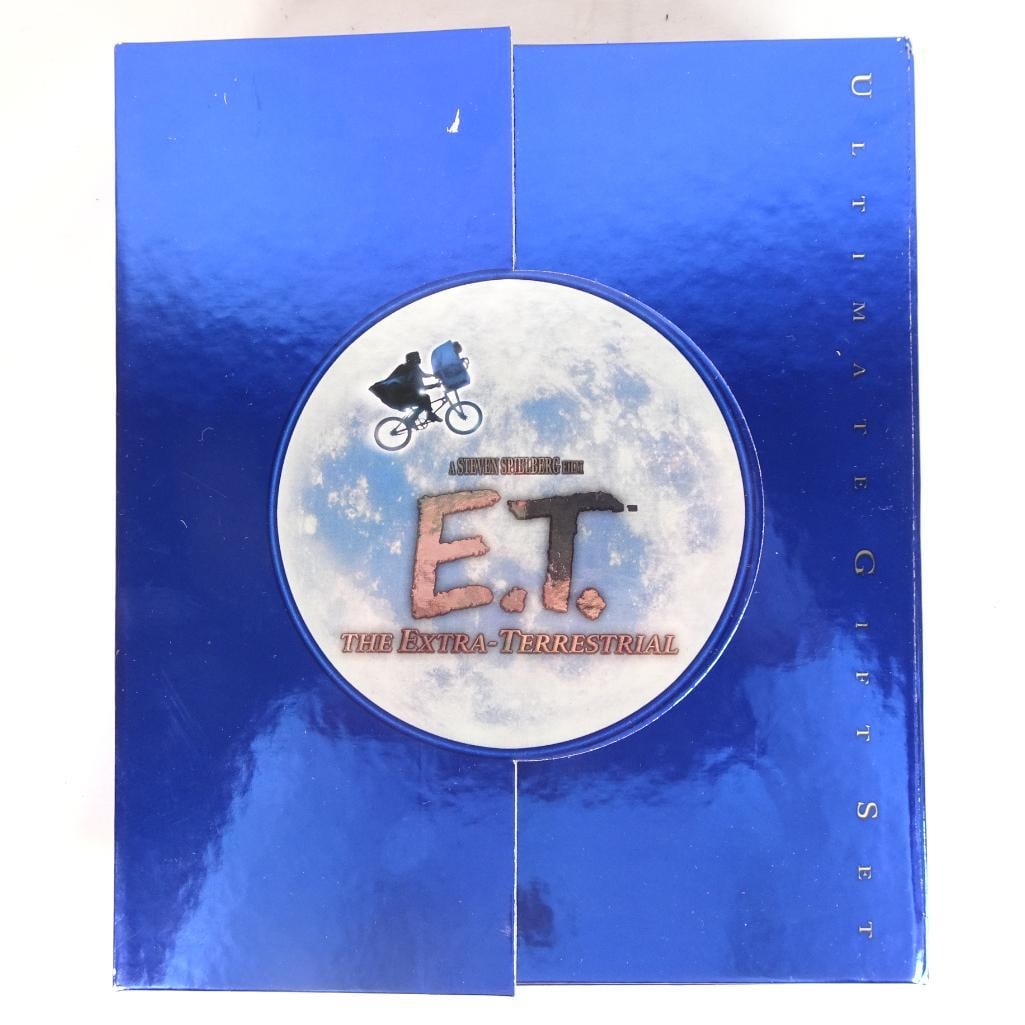 E.T. The Extra-Terrestrial Ultimate Gift Set - Limited Collectors Edition w/ COA and Film Cell (1 of 11)