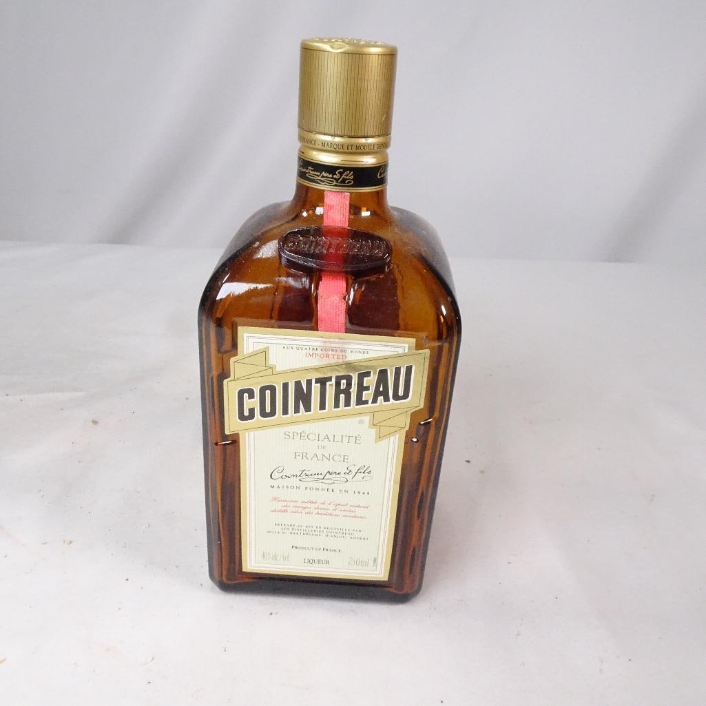 Vintage Cointreau Amber Glass Bottle 750ml France Bar Decor Liquor Bottle w/ Cap: Vintage amber glass Cointreau liqueur bottle from France with original gold-tone cap and classic embossed square design. Great collectible advertising piece for bar decor, kitchen display, man cave, r