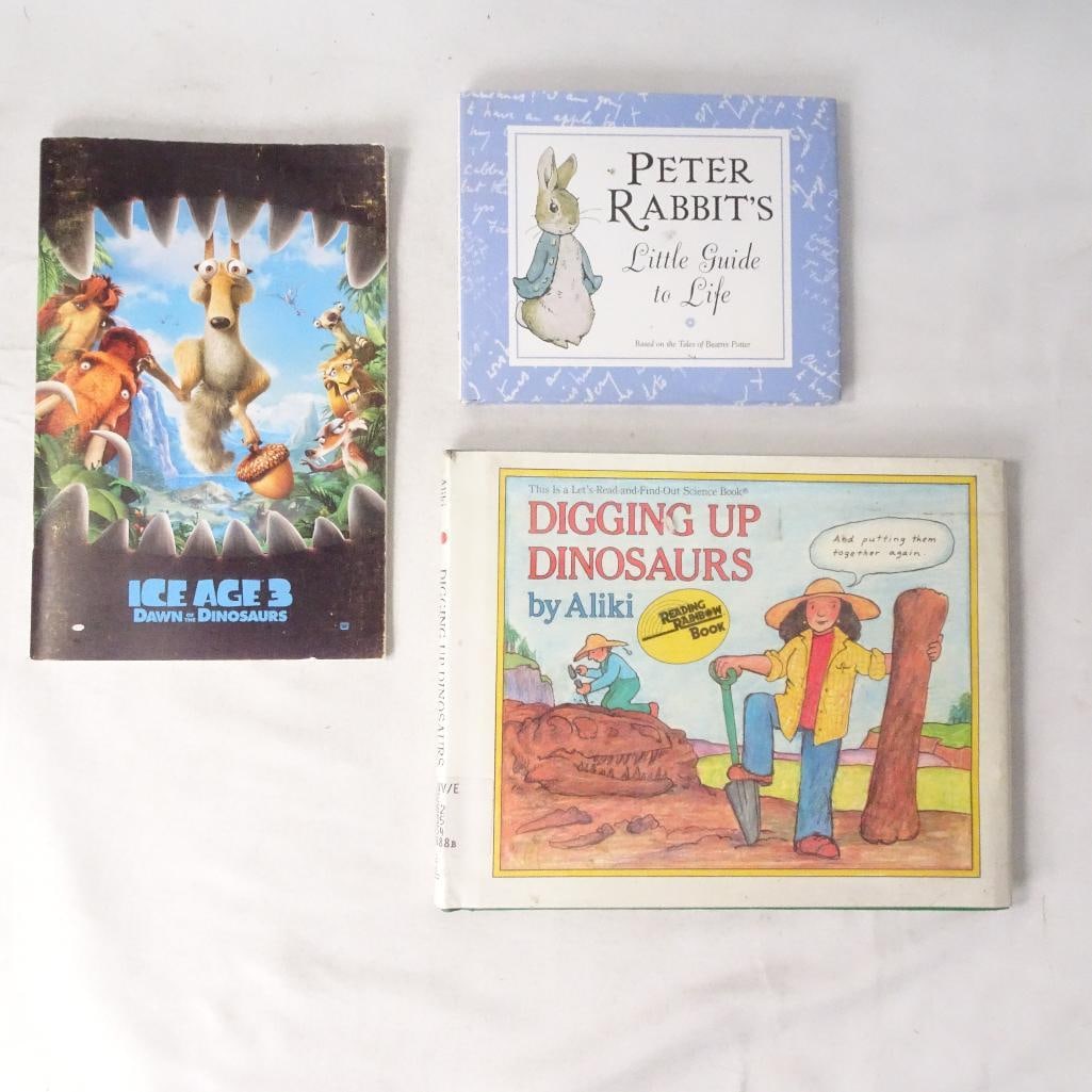 Childrens Book and Movie Lot (1 of 9)