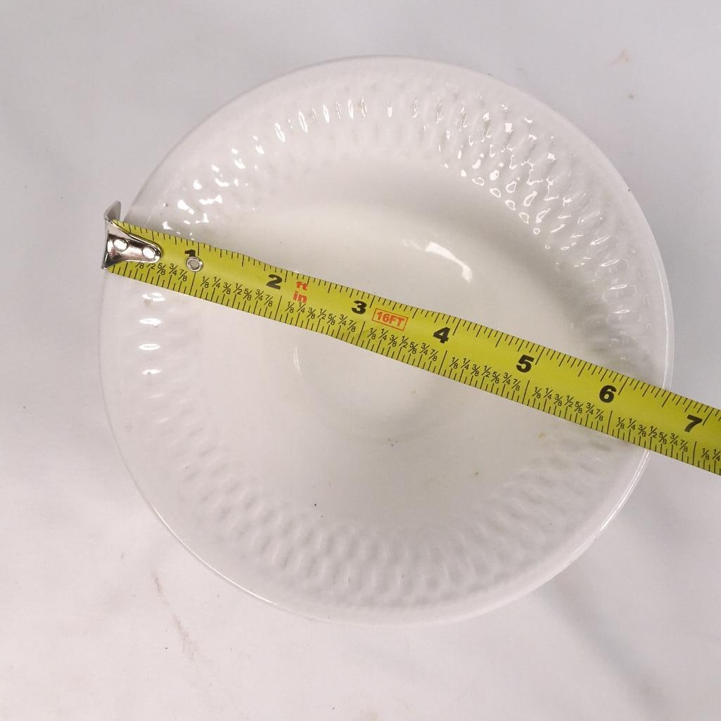 Oneida Wicker White Dinnerware Set - 11