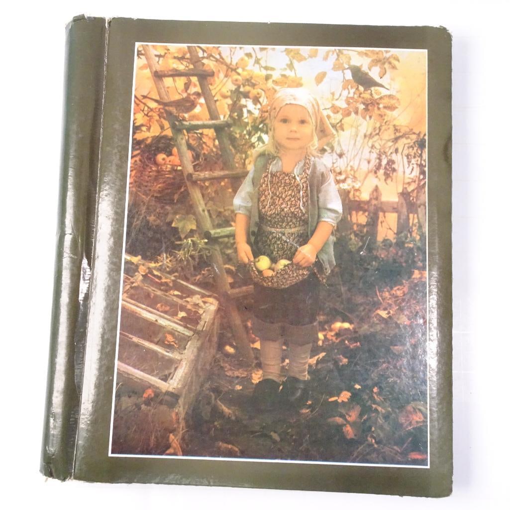 Vintage Family Photo Album Scrapbook 1980s Sports Baseball Memorabilia Photos Newspaper Clippings (1 of 5)
