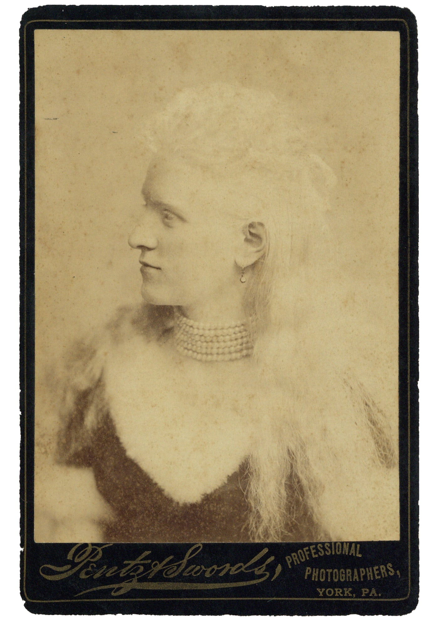 Cabinet Card Photograph of Mind Reader and Albino Millie La Mar (1 of 1)