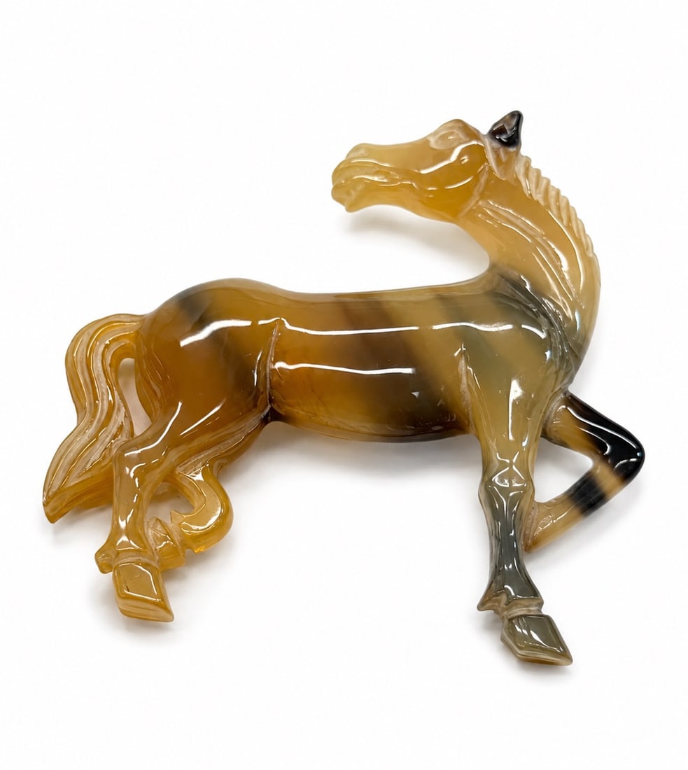 Vintage Carved horn Horse Pin: Vintage Carved horn Horse Pin 60 x 70 mm x 7mm deep
