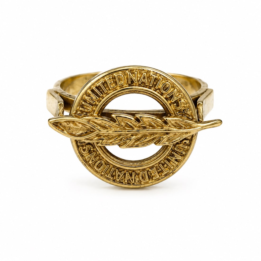 vintage 14k United Nations Ring: vintage United Nations Ring size 3, 14k stamped 18k tested 14k 2.24dwt 10.5mm x 20 mm