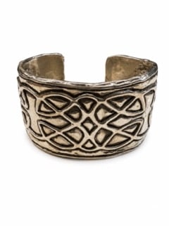 Very Heavy Celtic Sterling Silver Unisex Designer Cuff Bracelet: Award winning Designer handmade large heavy carved 83.35 dwt of Sterling Silver Stampted 925 by Bertoni aproximate 2" x 2.5 inches