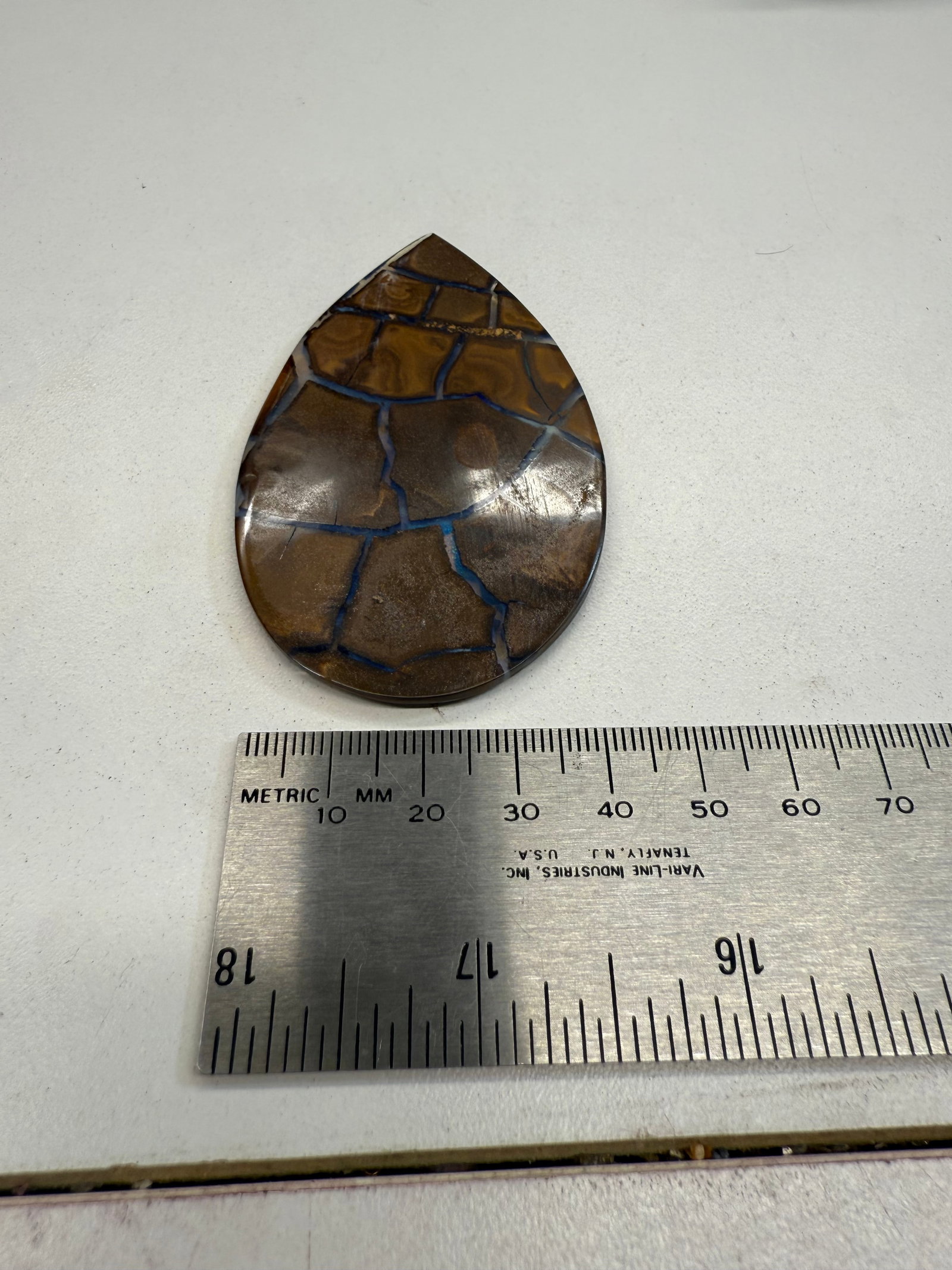 UNIQUE LARGE BOULDER OPAL GEMSTONE - 2