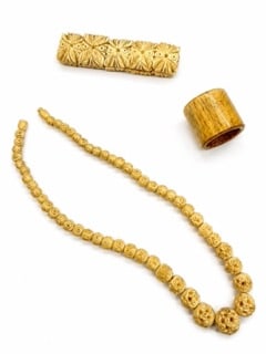 CARVED BONE JEWELRY COLLECTION: VINTAGE CHINESE ARCHERS RING, GRADUATED CARVED BONE NECKLACE Carved bone bracelet