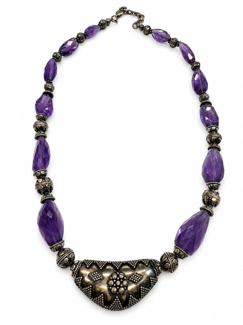 Vintage Sterling Silver Amethyst Bali Necklace: Sterling Silver and graduated large Amethyst beads 18" Bali Necklace NOS