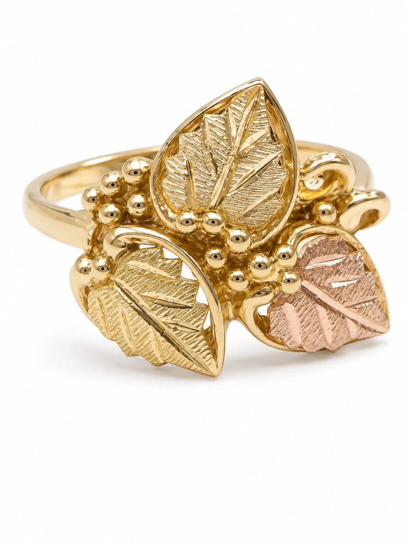 vintage 10K yellow & rose gold Leaf Ring size 10: classic 10K (3.24 dwt) Yellow Gold & Rose Gold Leaf Ring. possibly Black Hills gold company.