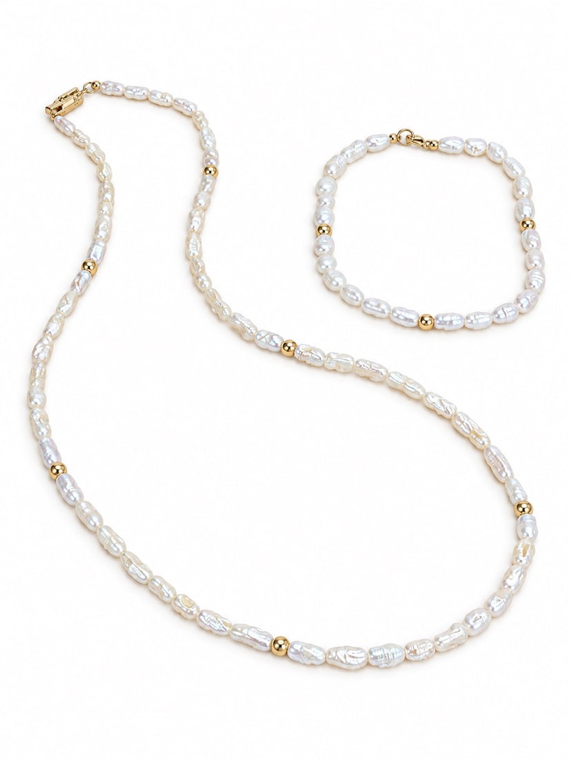 Freshwater Pearl Necklace and Bracelet: Freshwater Pearl Necklace and Bracelet