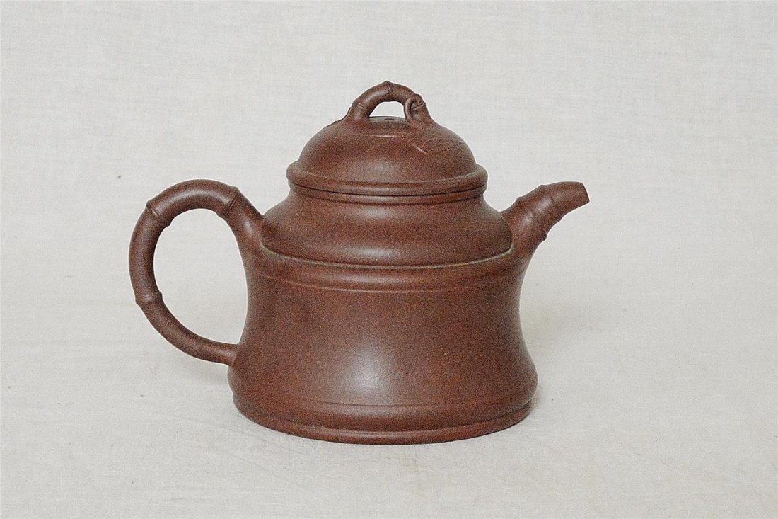 Chinese Ceramic Teapot With Studio Mark (1 of 5)
