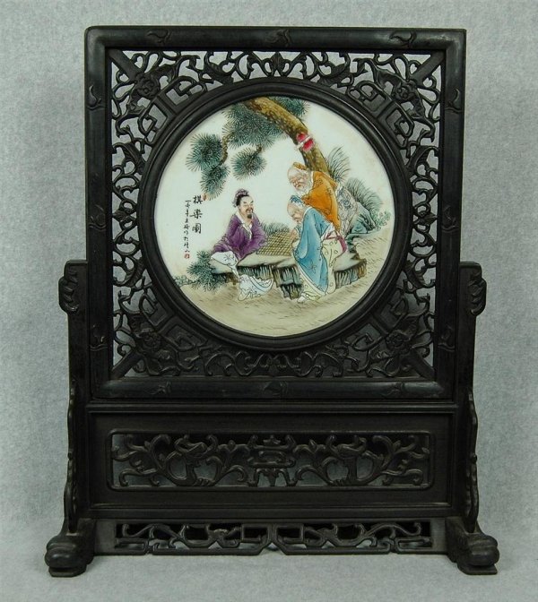 Chinese Famille Rose Porcelain Plaque Table Screen: Chinese famille rose porcelain round plaque insert table screen, decorated with figural.25" x 20.5".