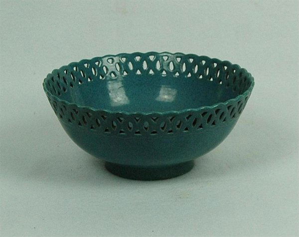 Chinese Lu-Jun Glazed Porcelain Bowl: Chinese Lu-Jun glazed porcelain bowl. 9" diam.