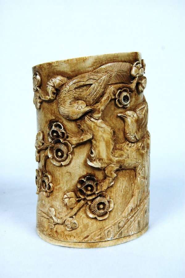Carved Ivory Pen Holder: Carved antique ivory pen holder, decorated with birds and tree. 6" high.