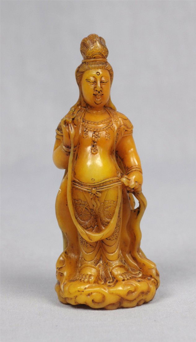 Nice Carved Chinese Shou-Shan Stone Buddha: Nice carved Chinese shou-shan stone buddha figure. 4.4" height.
