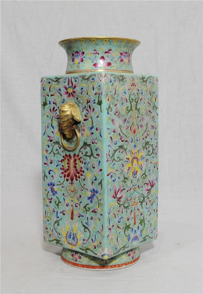 Chinese Famille Rose Porcelain Square Vase With Studio (1 of 6)