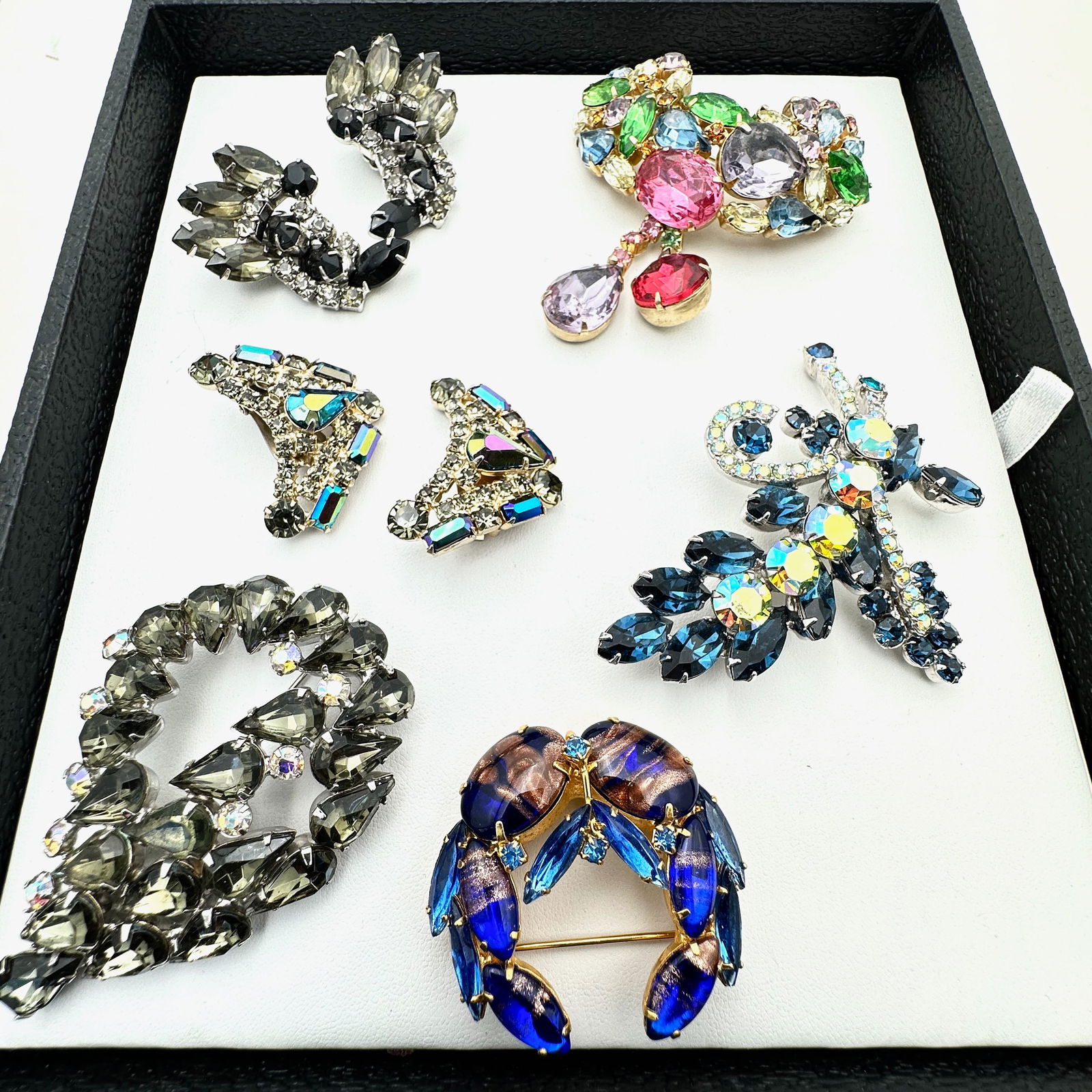 Juliana Rhinestone Lot Brooches Earrings (1 of 2)