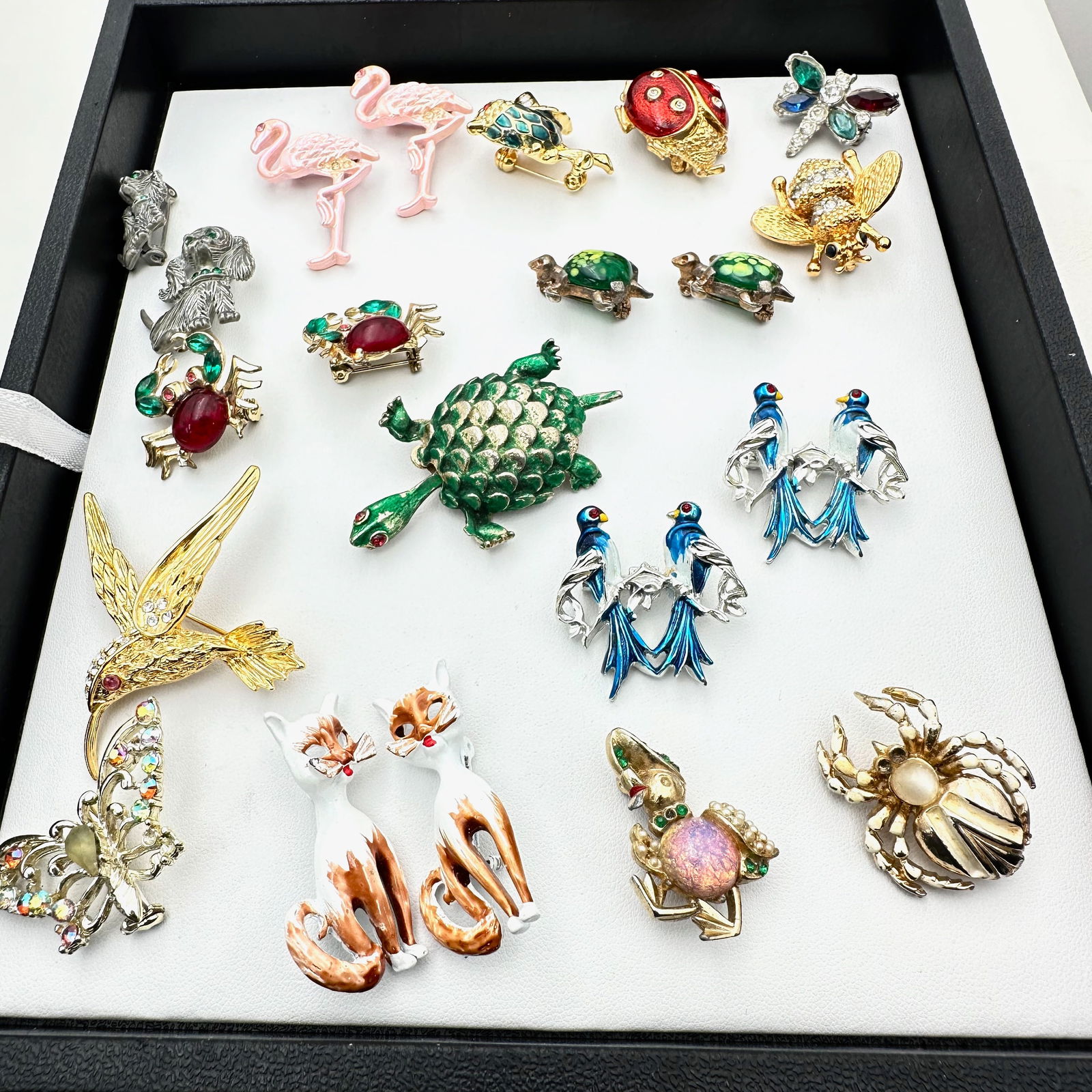 Vintage Costume Lot Figural Scatter Pins Turtle Flamingo Spider Crab (1 of 3)