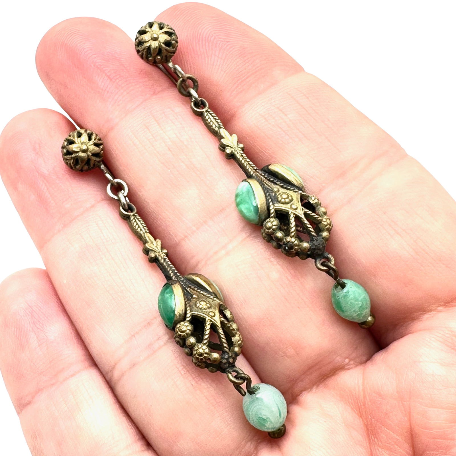 Antique Vintage Green Peking Czech Glass Bronze Tone Screw Back Chandelier Earrings: Antique Vintage Green Peking Czech Glass Bronze Tone Screw Back Chandelier Earrings 2 Inch Length