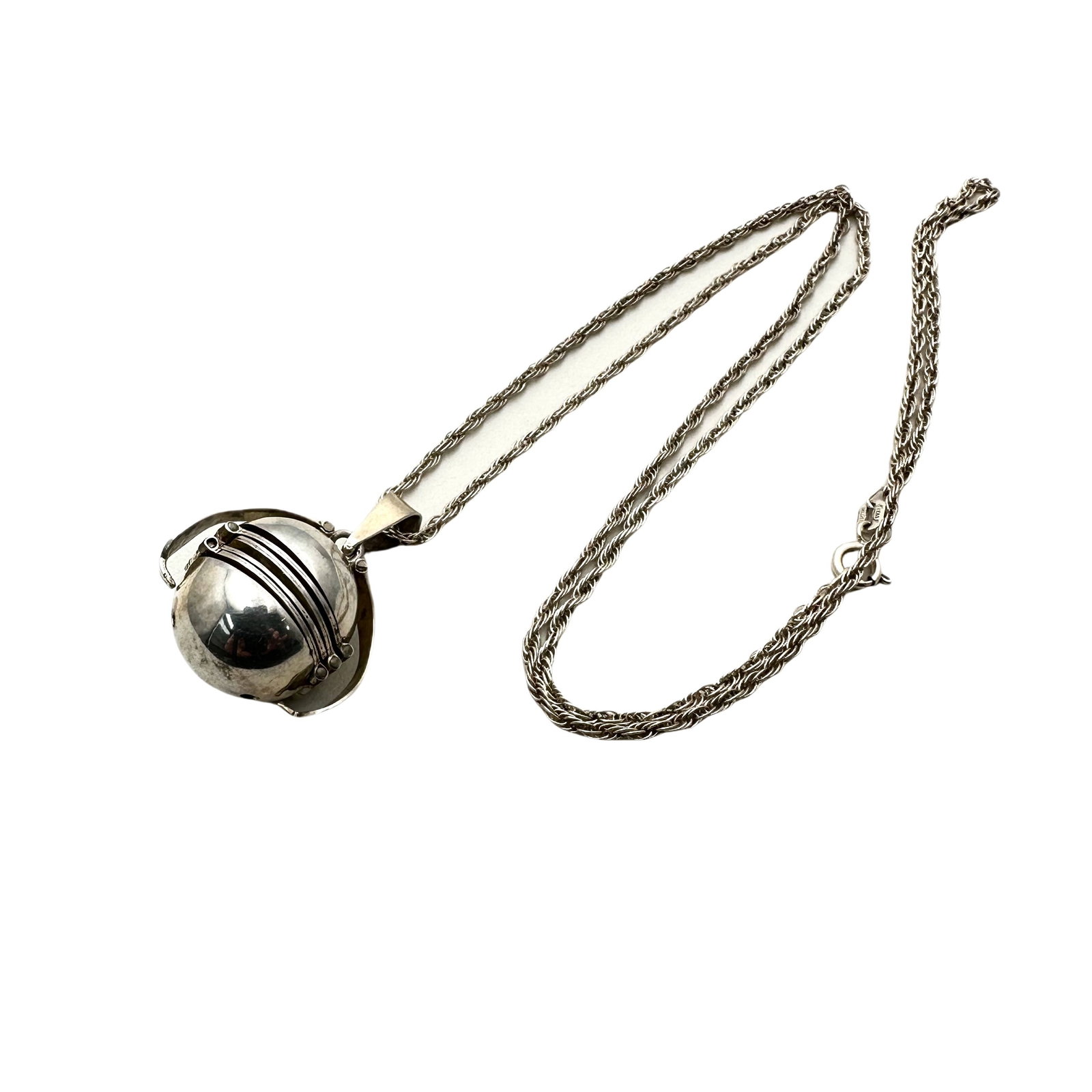 Vintage Mexico Picture Ball Necklace Sterling Silver: Vintage Mexico Picture Ball Necklace Sterling Silver