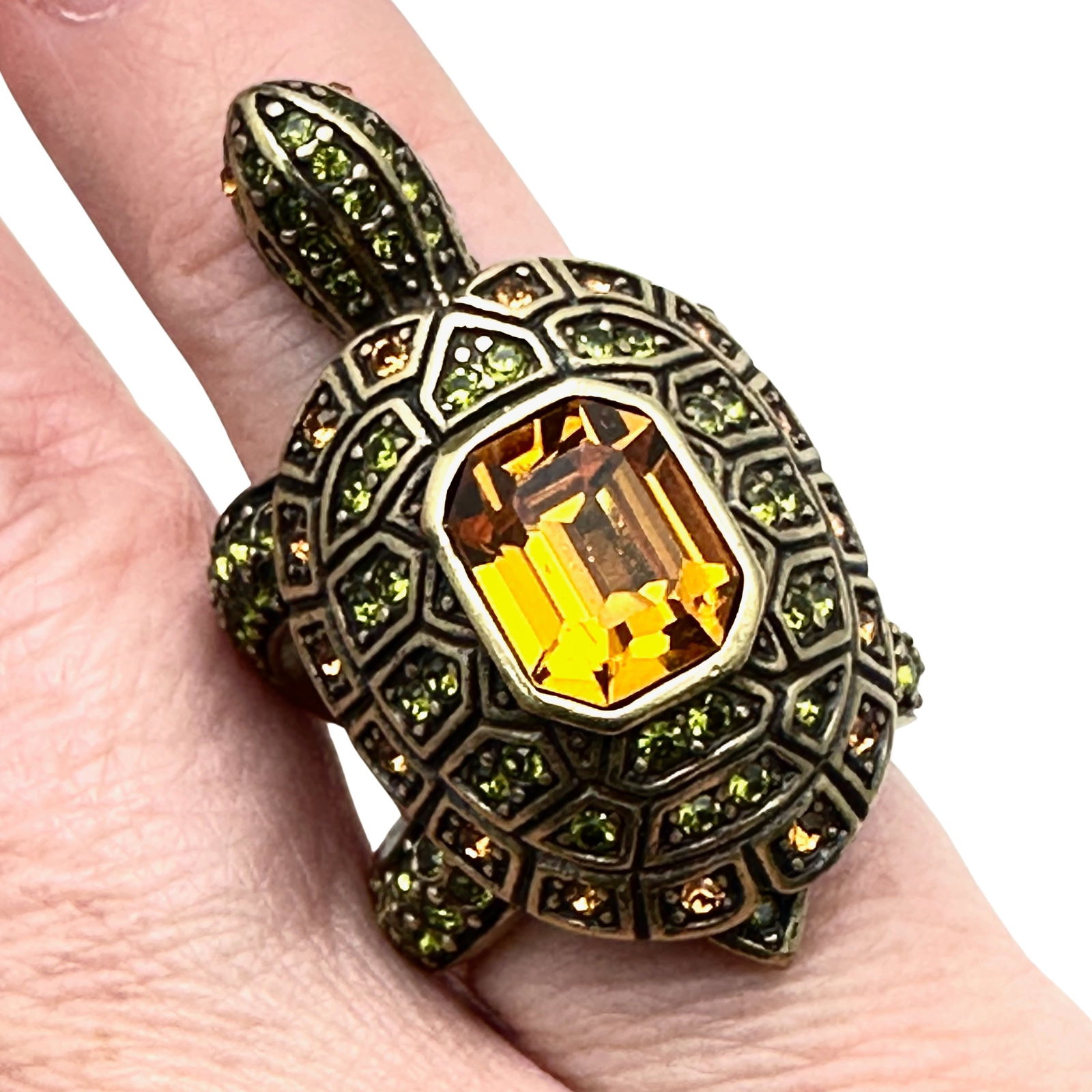 Heidi Daus Crystal Bronze Tone Turtle Ring Size 7 (1 of 4)