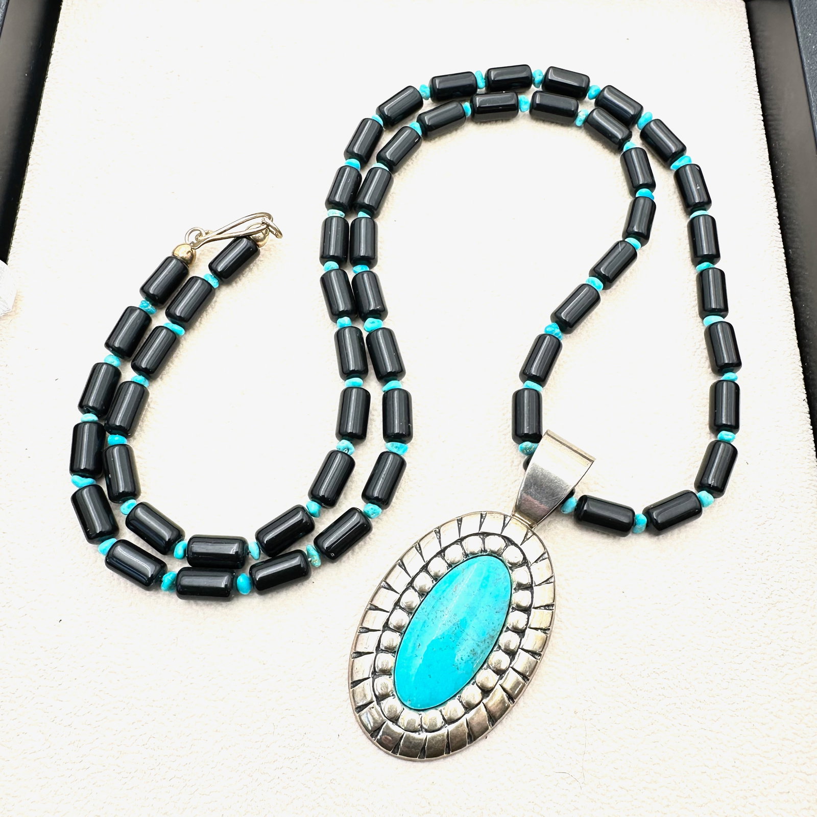 Carolyn Pollack Sterling Silver Turquoise Pendant Necklace: Carolyn Pollack Sterling Silver Turquoise Pendant Necklace 60 grams, 2.5 inch pendant, 24 inch chain