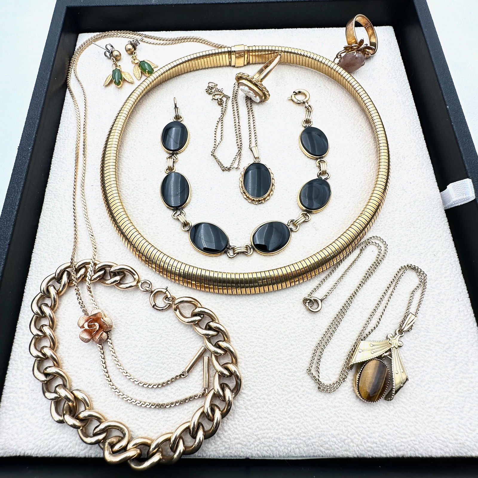 Vintage Gold Filled Lot of Necklaces Bracelets Earrings Ring (1 of 2)